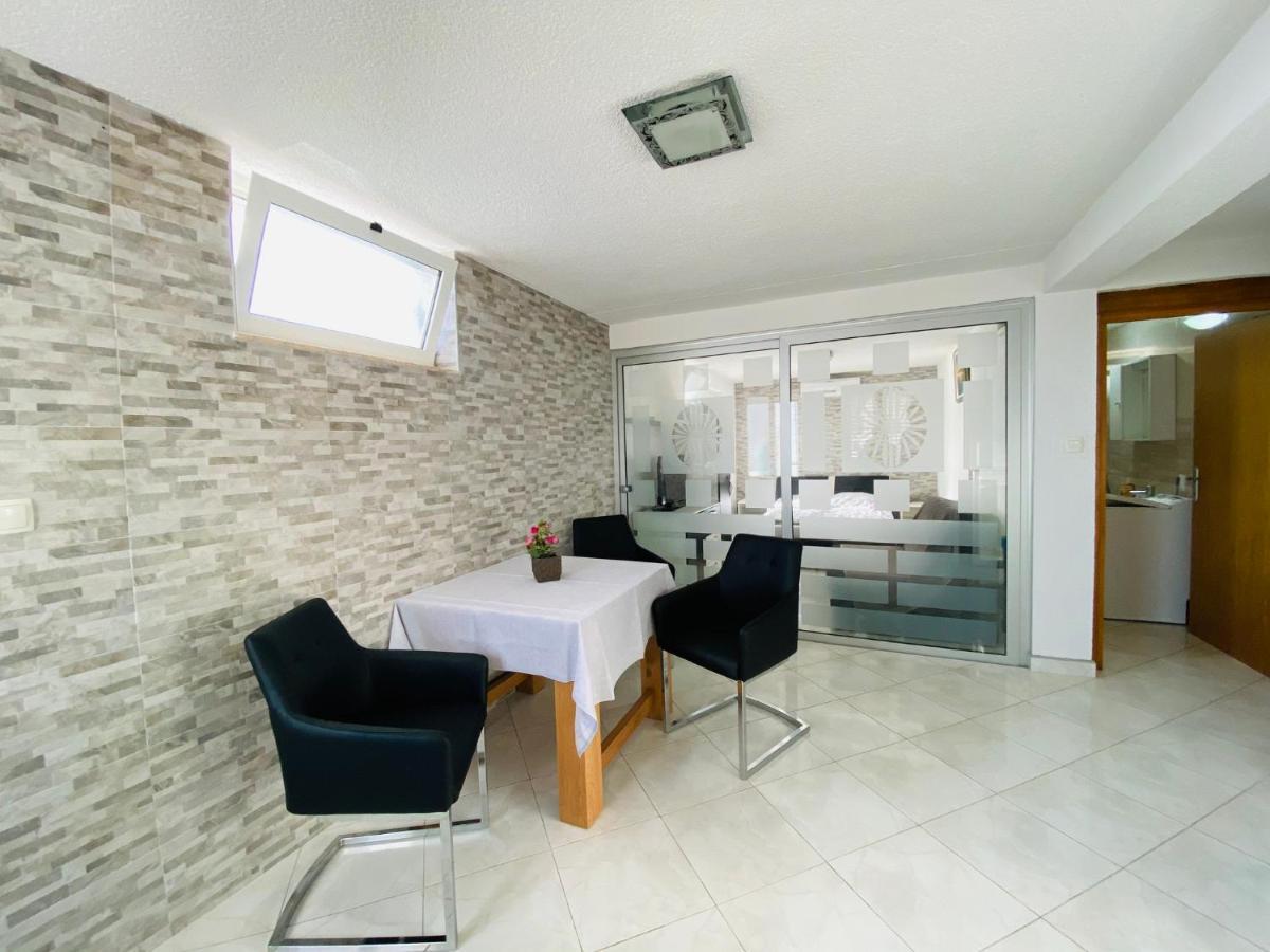 Apartmani-Joe Podglavica Esterno foto