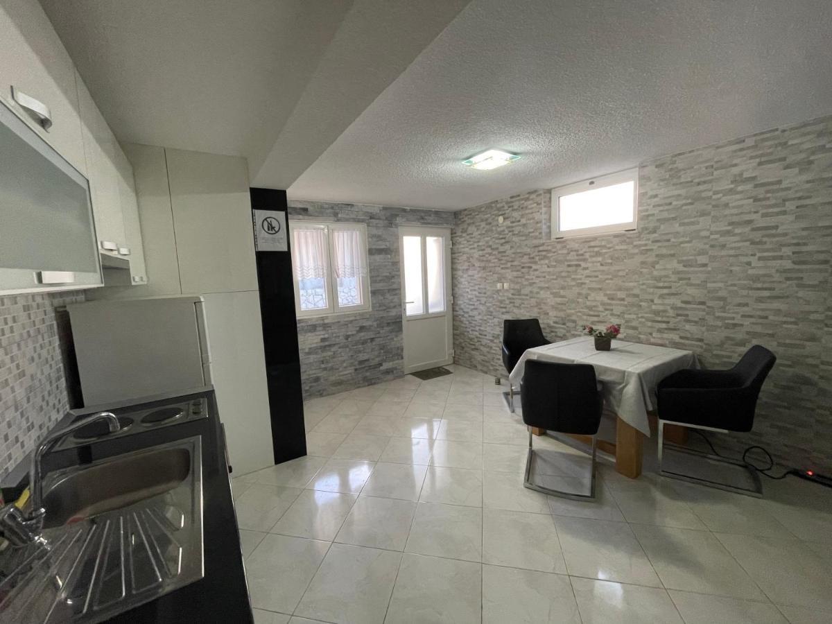 Apartmani-Joe Podglavica Esterno foto